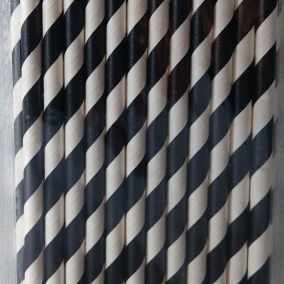 Black and White Striped Paper Straws 25 CT Gothic Party Décor NEW - Picture 5 of 5